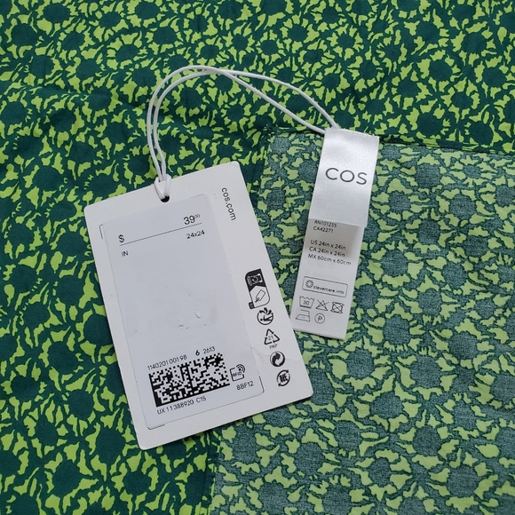 COS Printed Neck Scarf - Picture 7 of 8